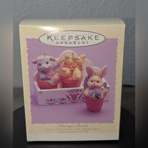 Hallmark Lamb Chicks And Bunny